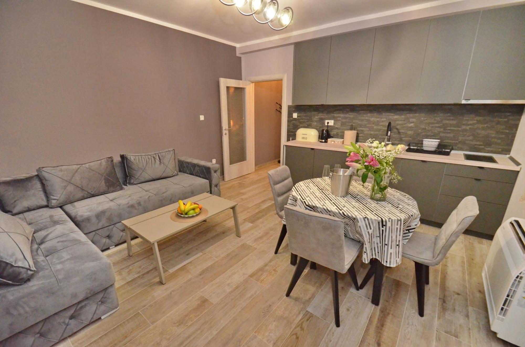 Apartments Orizzonte With Beautiful View Of The Bay Kotor Eksteriør bilde